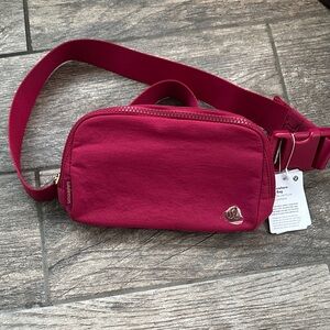lululemon athletica Wild Berry Everywhere Belt Bag 1L